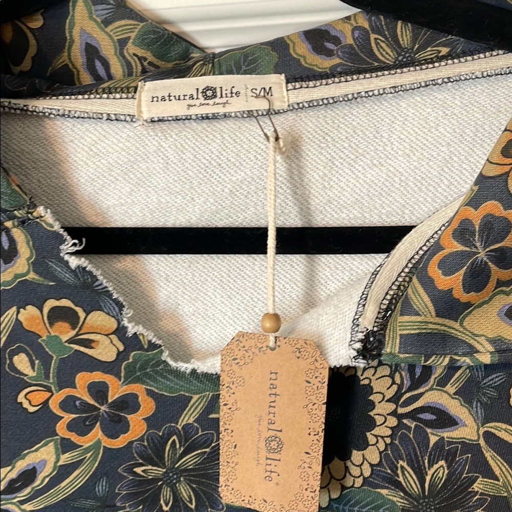 NATURAL LIFE Sunflower Pattern Hoodie - Green and Rust - Picture 4 of 7